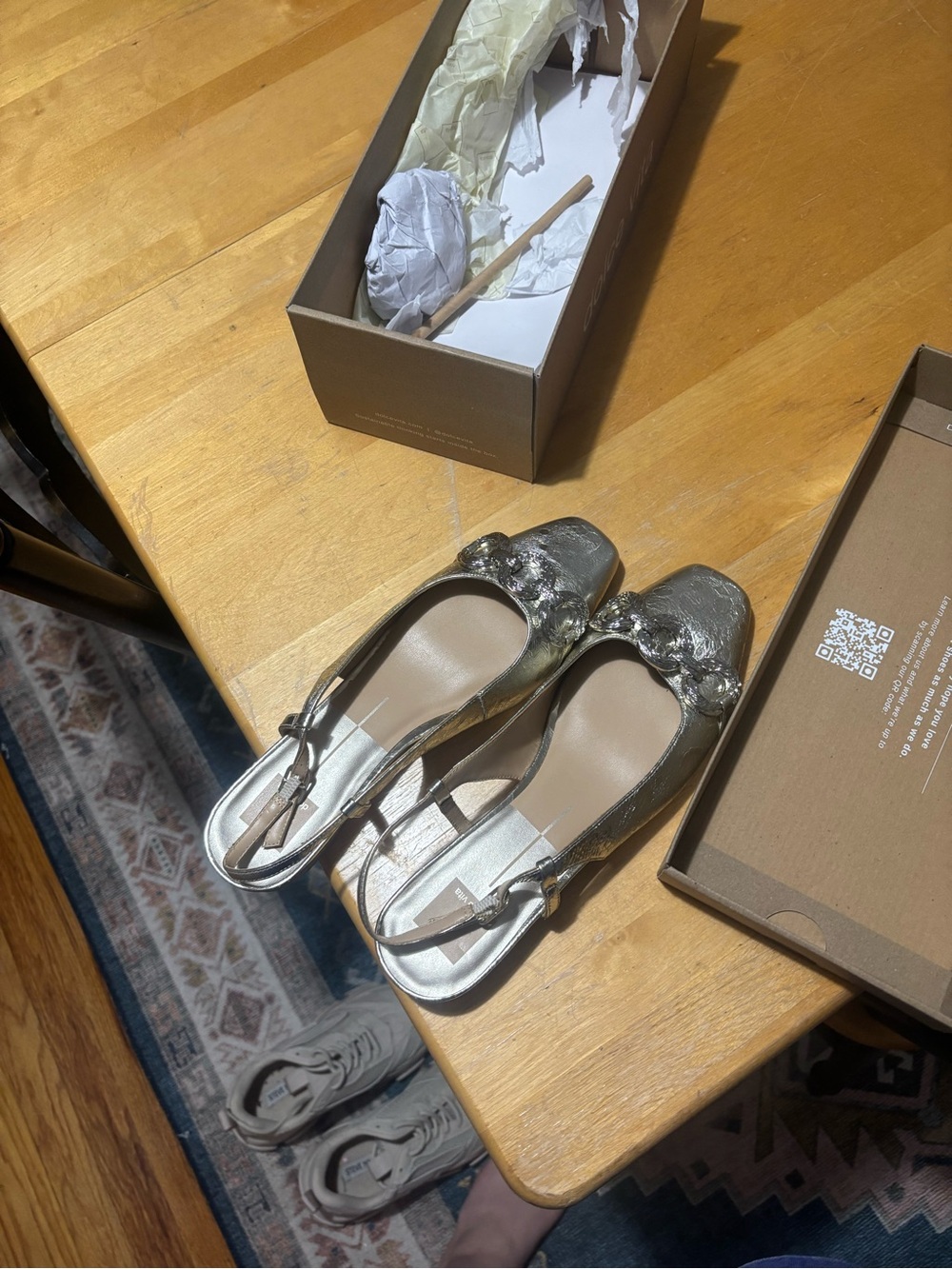Dolce Vita Platinum Ramano Closed-Toe Sandal Box - Platinum - Picture 2 of 4